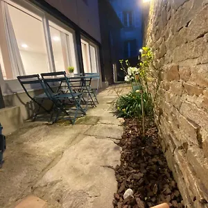 Ty Guenhael Petite Maisonnette Avec Exterieur Intra-muros Proche Port De Vannes